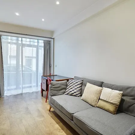Centre De Ponceau Apartamento