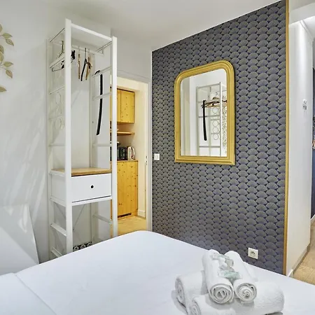 Centre De Ponceau Apartamento *